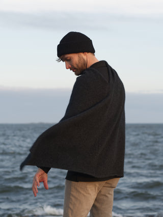 VUONO Huiviponcho | Merino-Possum | Charcoal Grey
