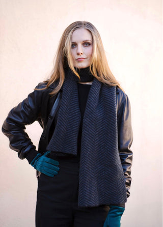 VEGA Huivi | Merino-Possum | Black / Charcoal