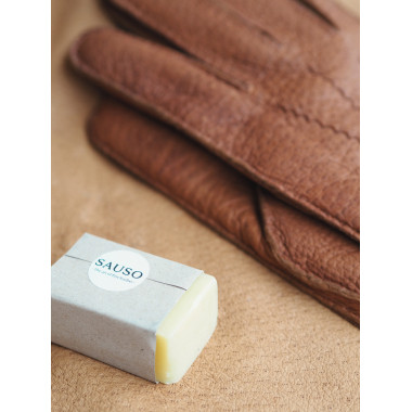Nourishing & Gentle Soap for Leather Gloves
