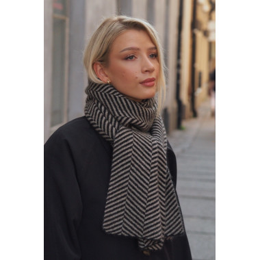 VEGA Scarf | Merino-Possum | Black / Oyster