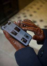 Katso naisten kosketusnäyttökäsineet