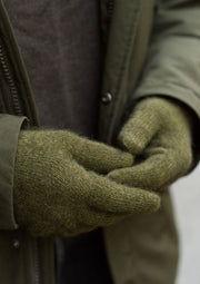 Katso sormikkaat ja kynsikkäät