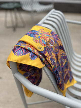 LODE Silkkihuivi | 90x90 | Yellow