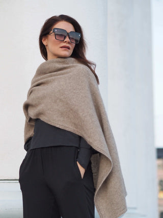 VUONO Huiviponcho | Merino-Possum | Oyster Beige