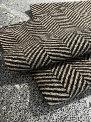 VEGA Huivi | Merino-Possum | Black / Oyster