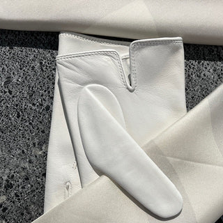 COLUMBA Silkkihuivi | 70 x 70 cm | Ivory