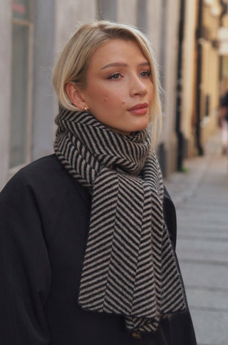 VEGA Huivi | Merino-Possum | Black / Oyster