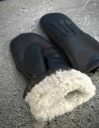 ALEX Unisex | Lammas | Lampaan turkis | Black