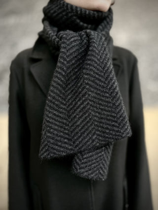 VEGA Huivi | Merino-Possum | Black / Charcoal