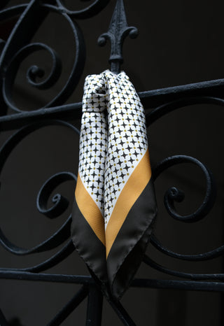 ALBA Silkkihuivi | 55 x 55 cm | Gold