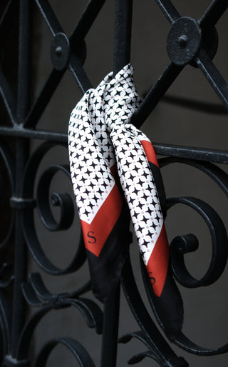ALBA Silkkihuivi | 55 x 55 cm | Spicy Red