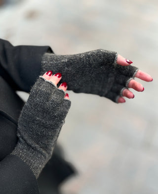 KAIRA Kynsikkäät | Merino-Possum