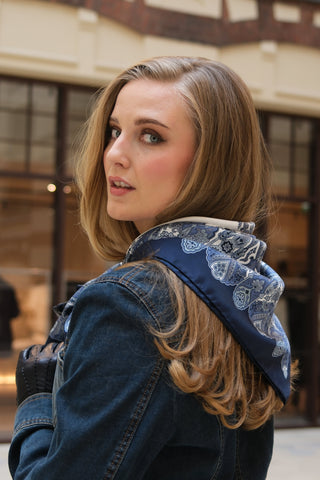 LODE Silkkihuivi | 90x90 | Navy