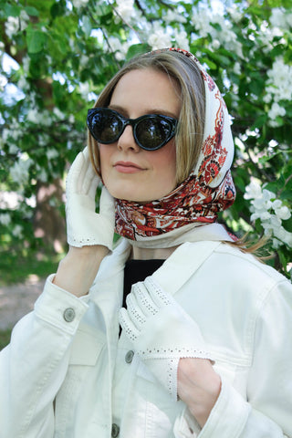 LI | Lammas | White
