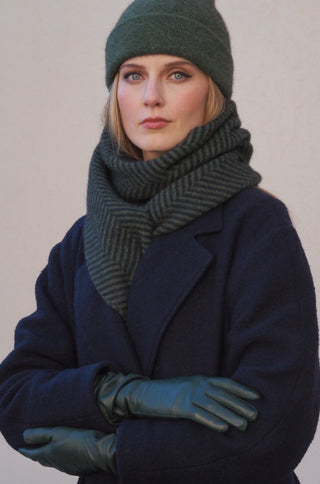 VEGA Schal | Merino-Possum | Anthrazit / Dschungel