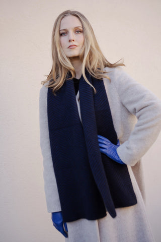 VEGA huivi | Merino-Possum | Black / Maritime