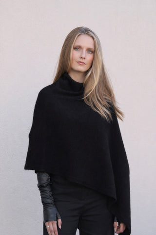 VUONO Scarf Poncho | Merino-Possum | Black